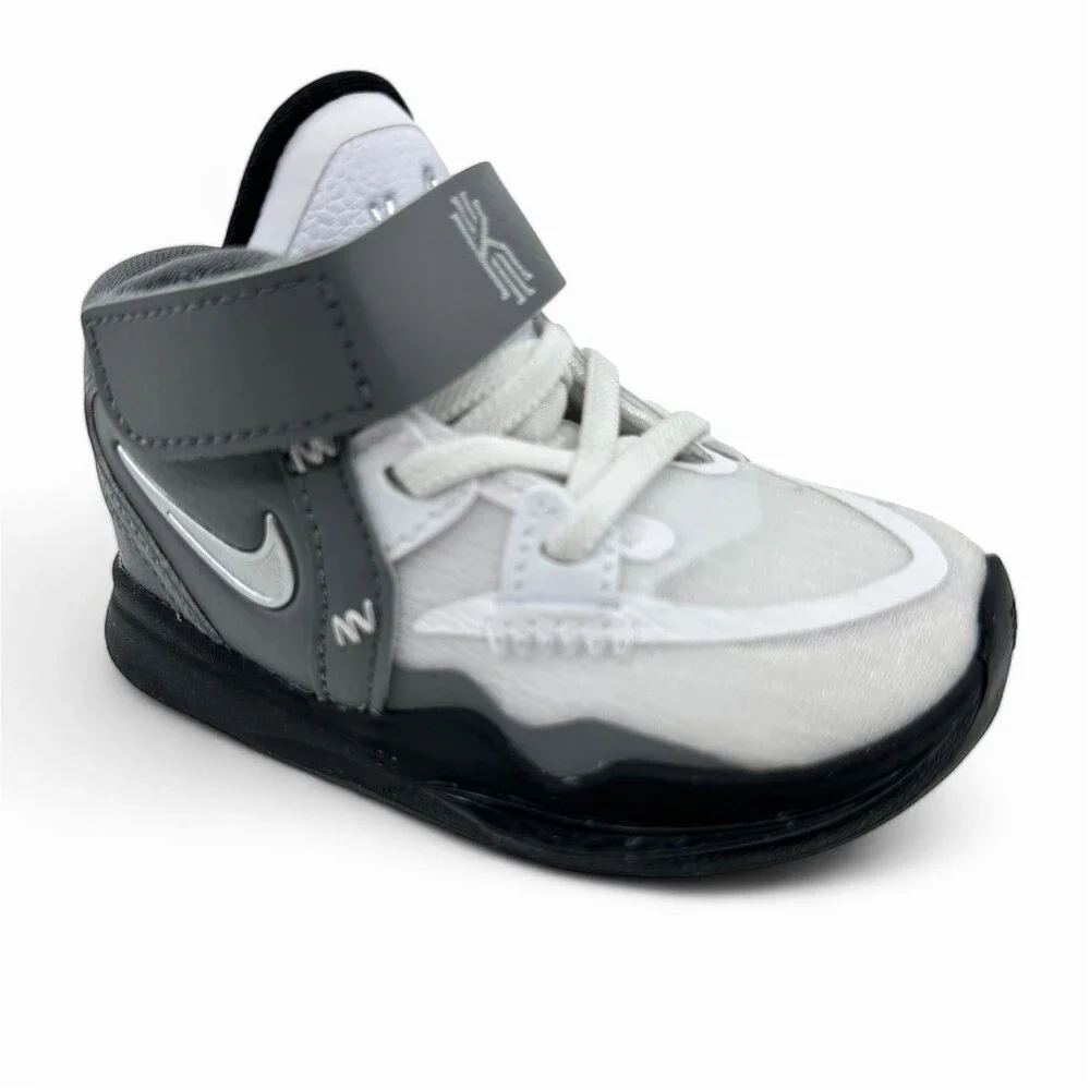 Nike Kyrie Infinity SE White Chrome Smoke Grey Baby Toddler Size 5 Sneaker